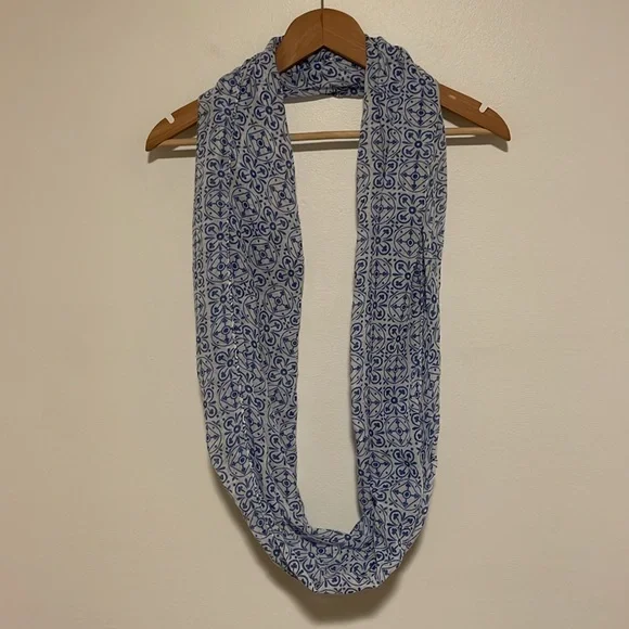 White and Blue Lightweight Infinity Scarf - Picture 3 of 5